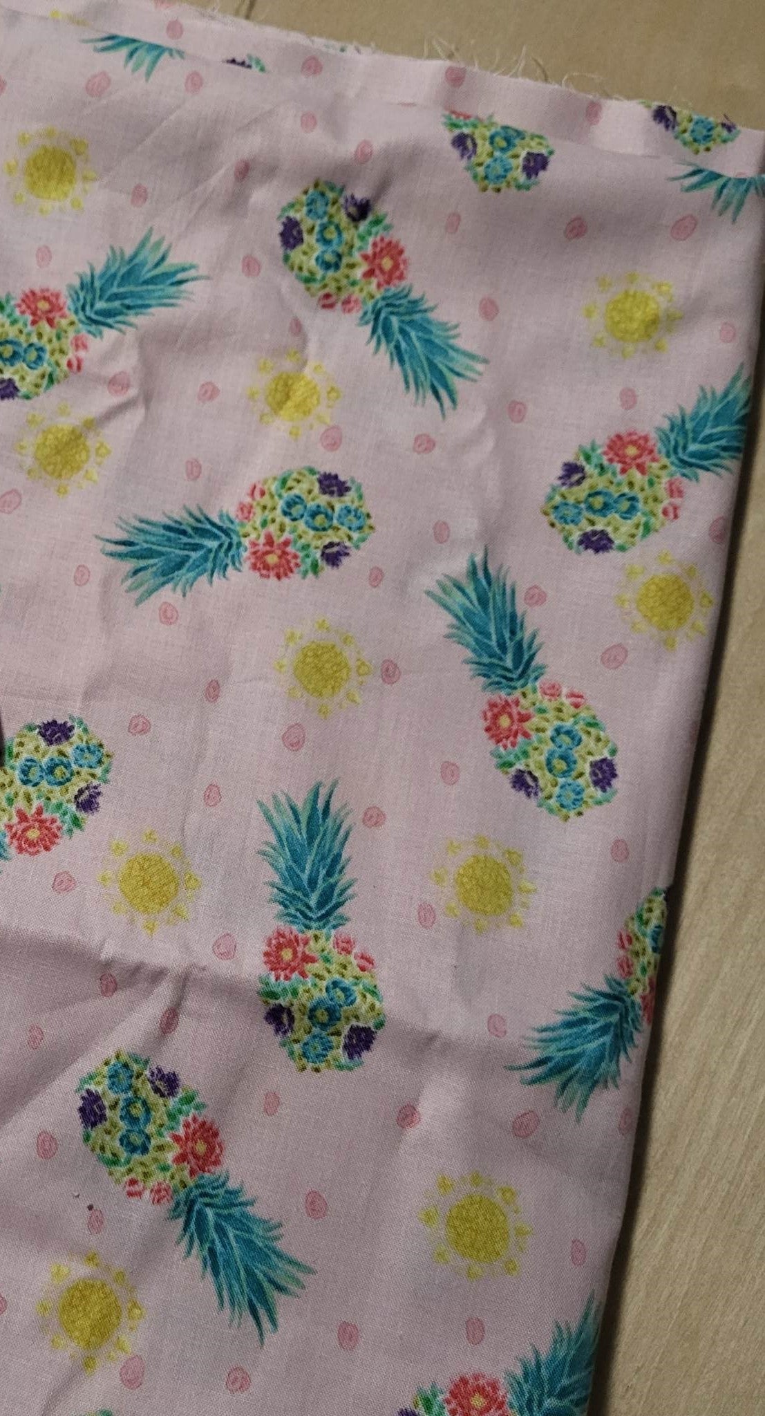 Euro Quilting - Floral Pineapples, Pink