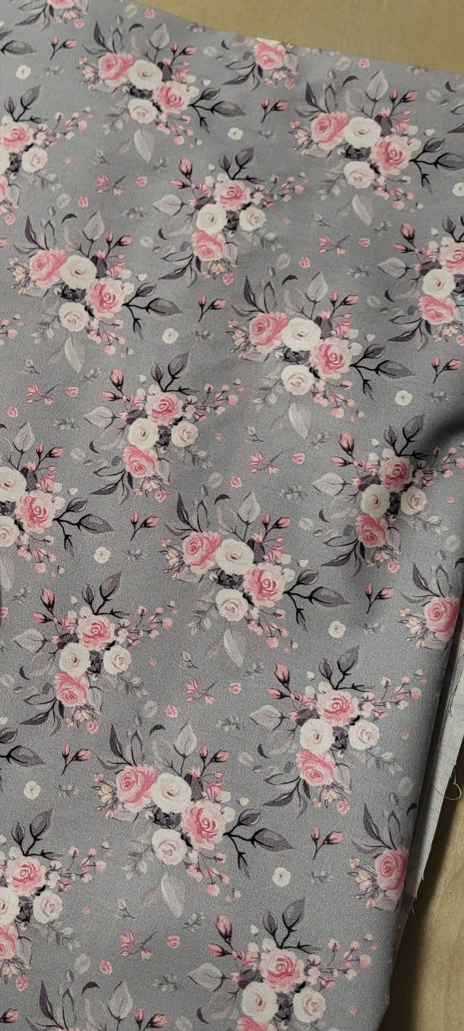 Euro Quilting - Floral, Grey
